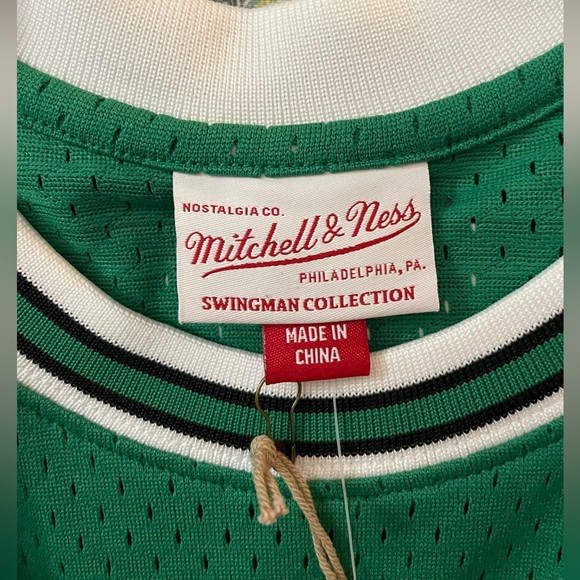 Derrick Rose Mitchell and Ness swingman BULLS size medium - Picture 4 of 5